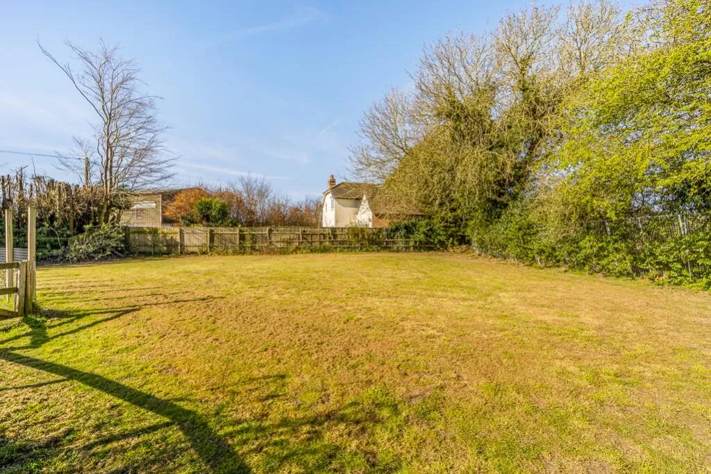 2 bed Detached Bungalow