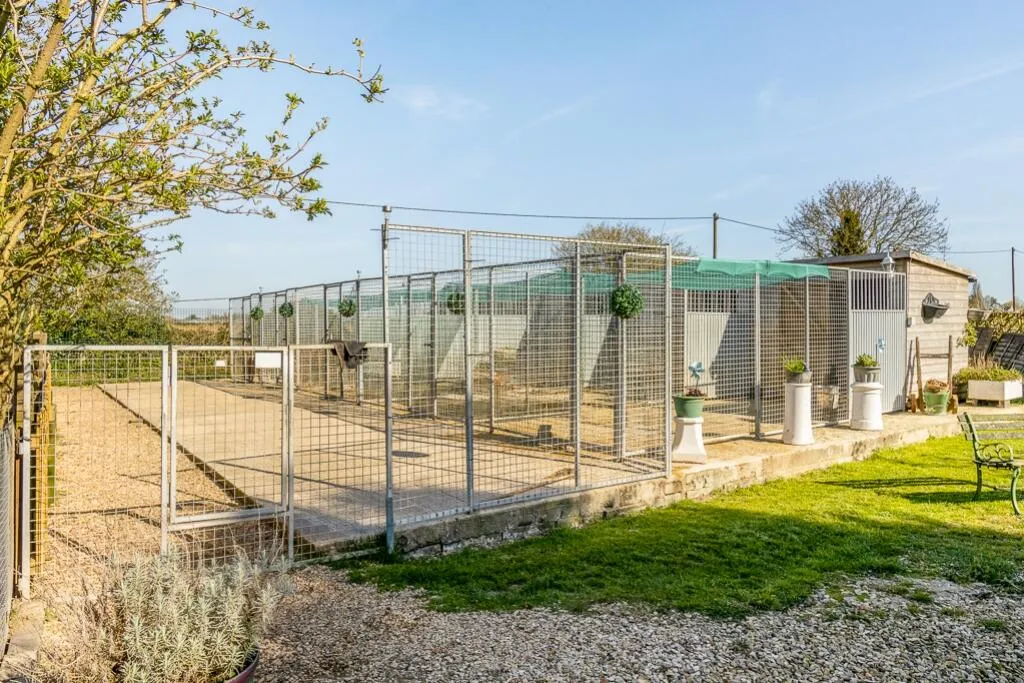 2 bed Detached Bungalow