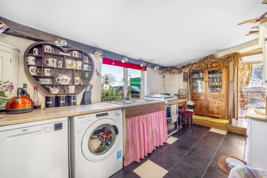 2 bed Detached Bungalow