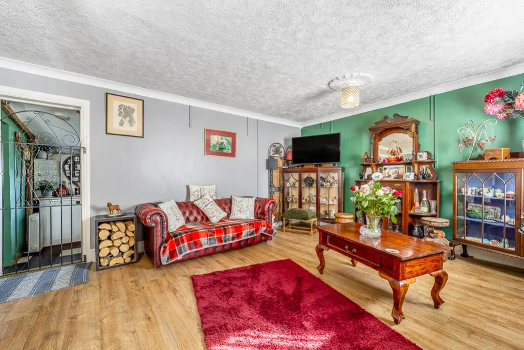 2 bed Detached Bungalow