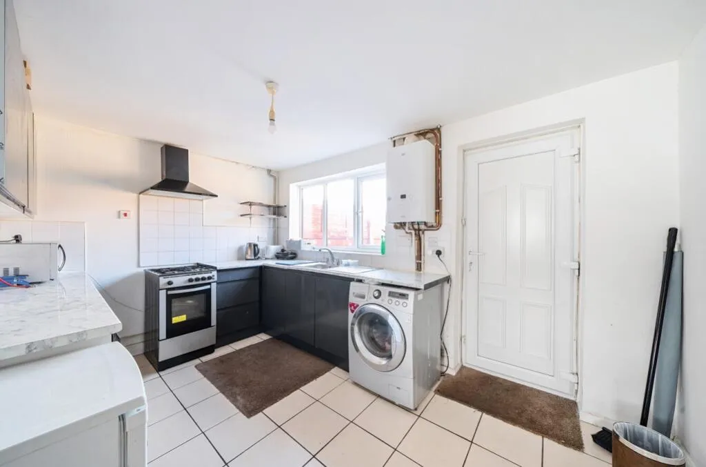2 bed End of Terrace