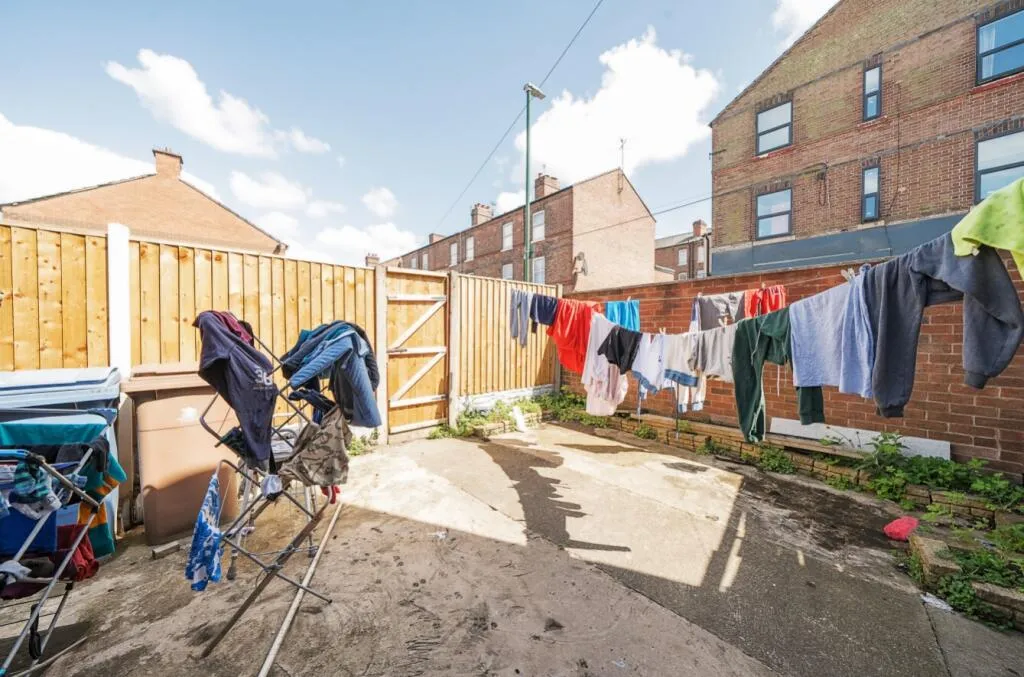 2 bed End of Terrace