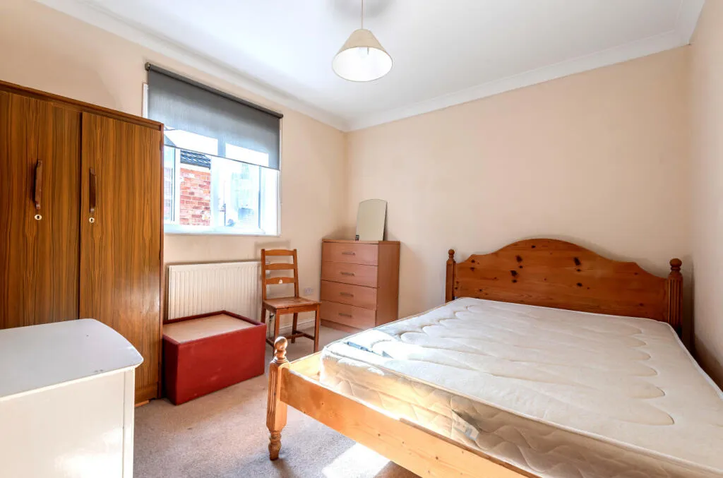 5 bed Terraced