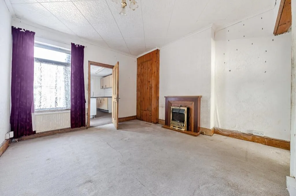 3 bed Terraced