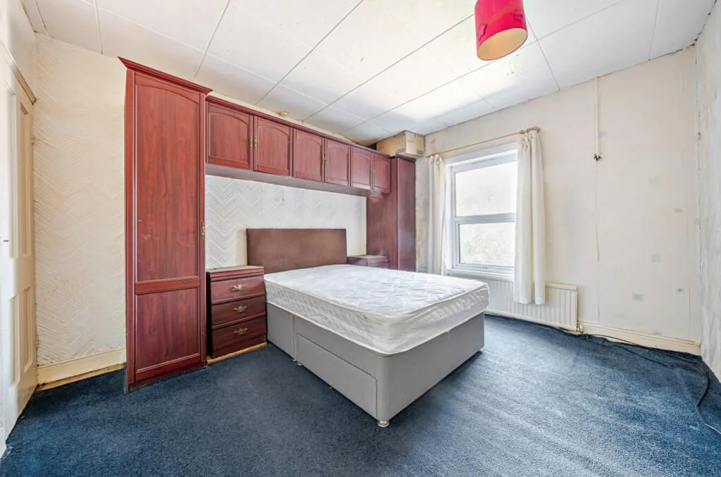 3 bed Terraced