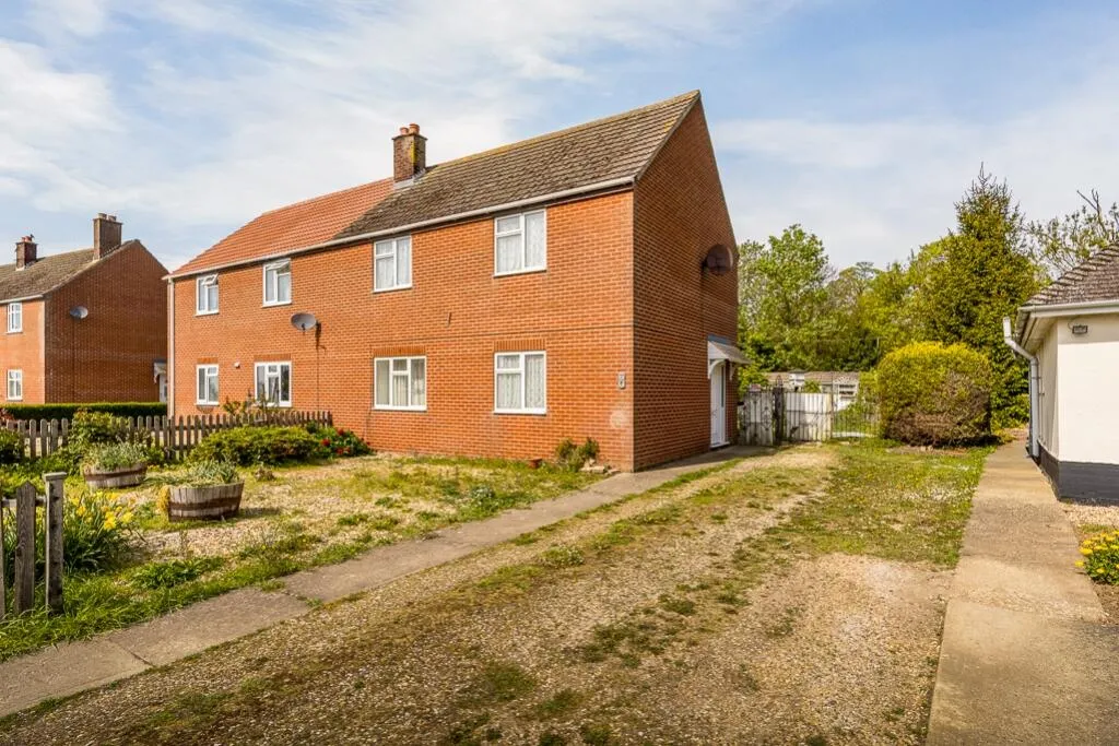 3 bed Semi-Detached