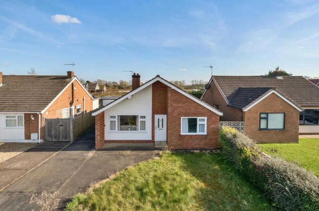 3 bed Detached Bungalow