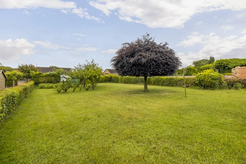 3 bed Detached Bungalow