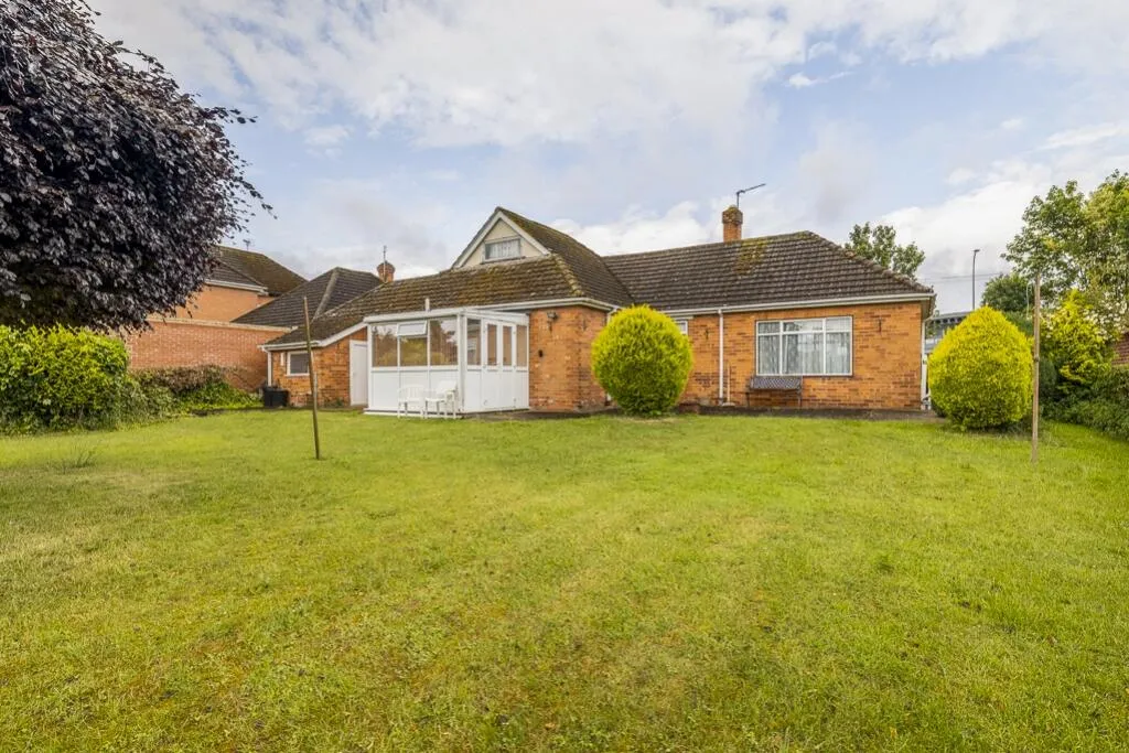 3 bed Detached Bungalow