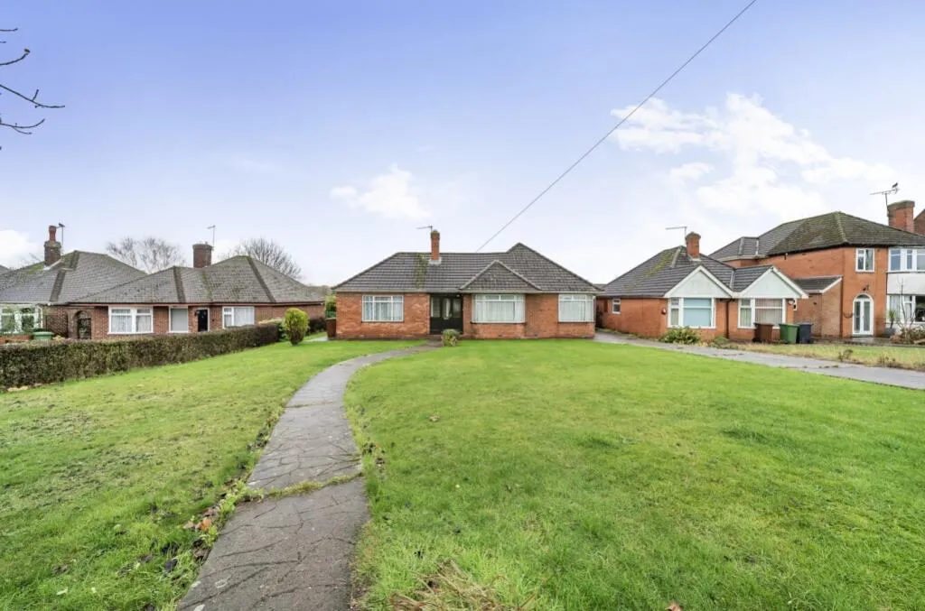 3 bed Detached Bungalow