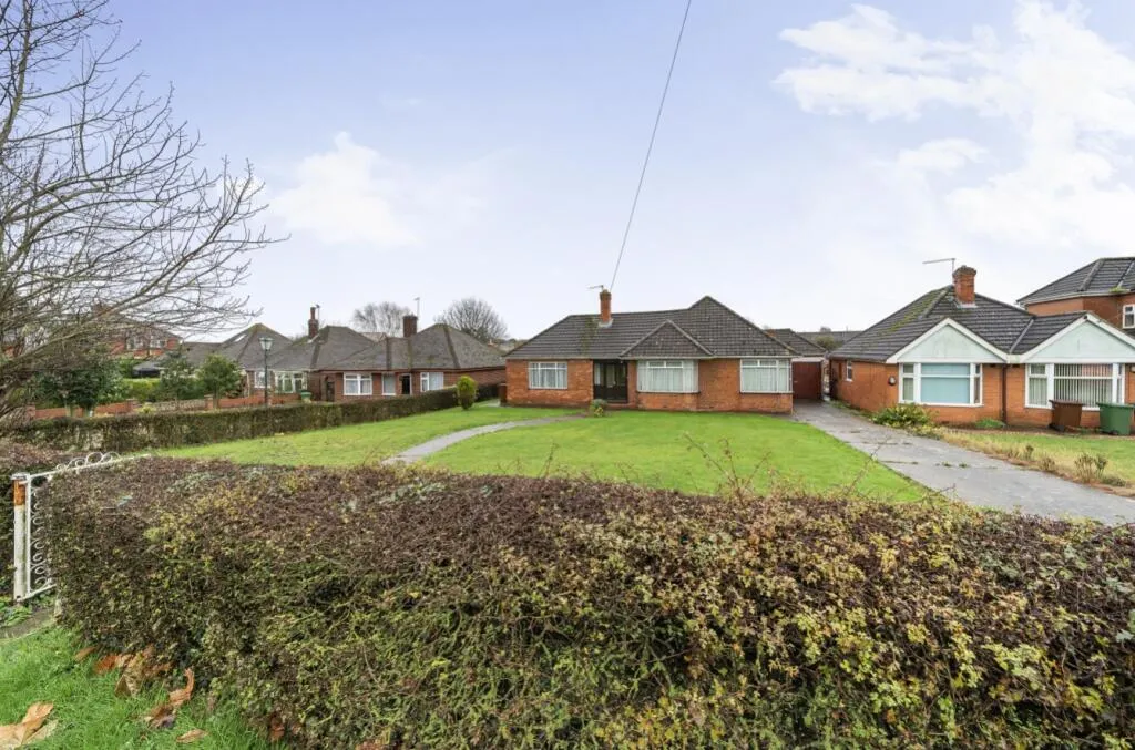 3 bed Detached Bungalow