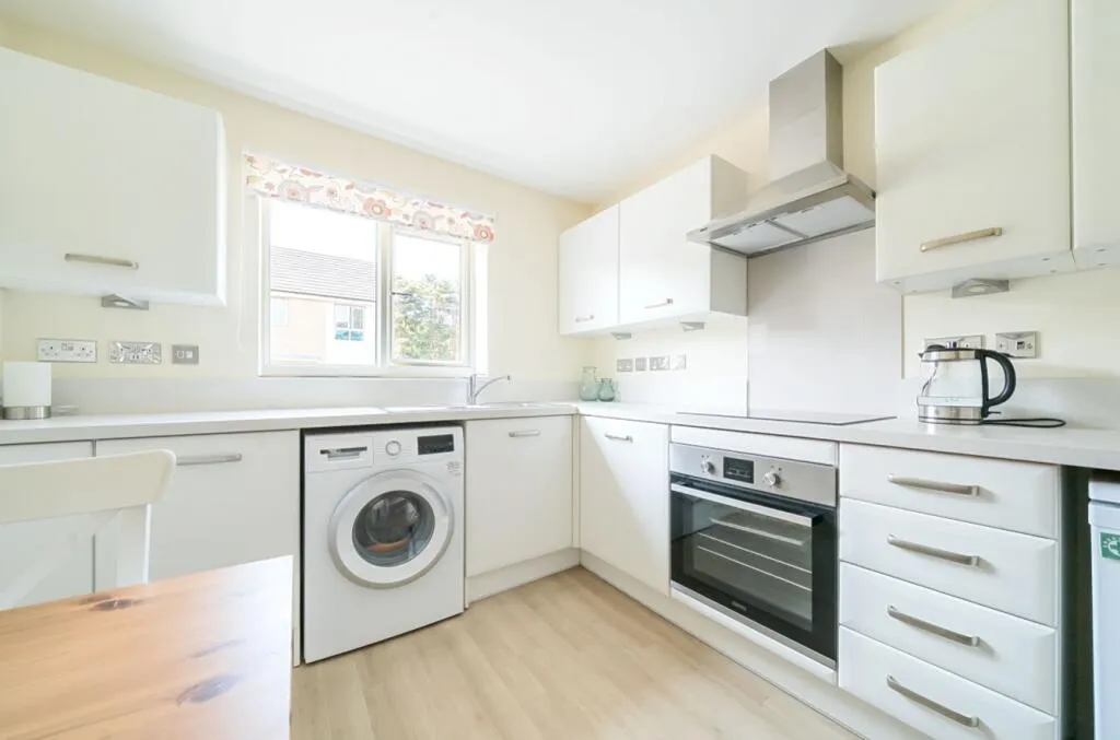 2 bed Semi-Detached Bungalow
