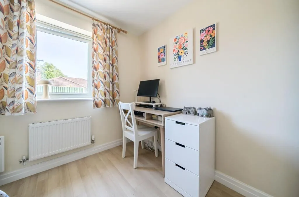2 bed Semi-Detached Bungalow