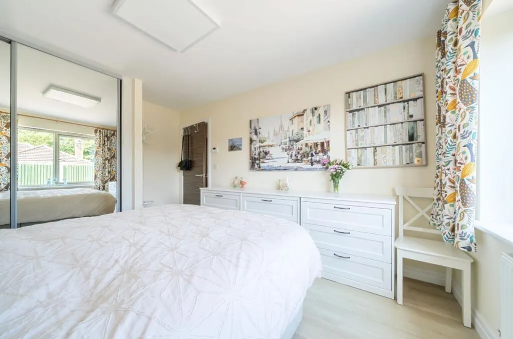 2 bed Semi-Detached Bungalow