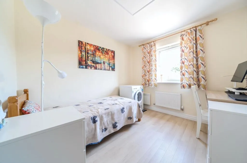 2 bed Semi-Detached Bungalow