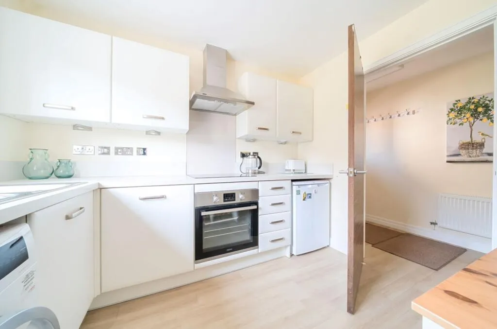 2 bed Semi-Detached Bungalow