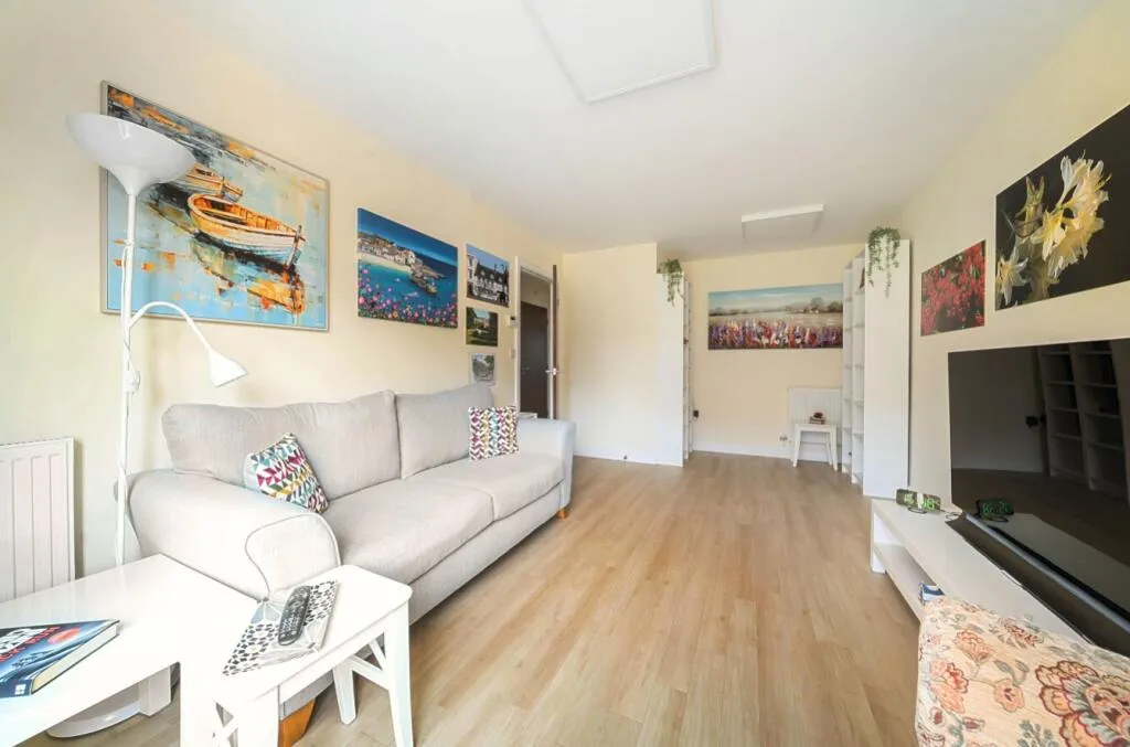 2 bed Semi-Detached Bungalow