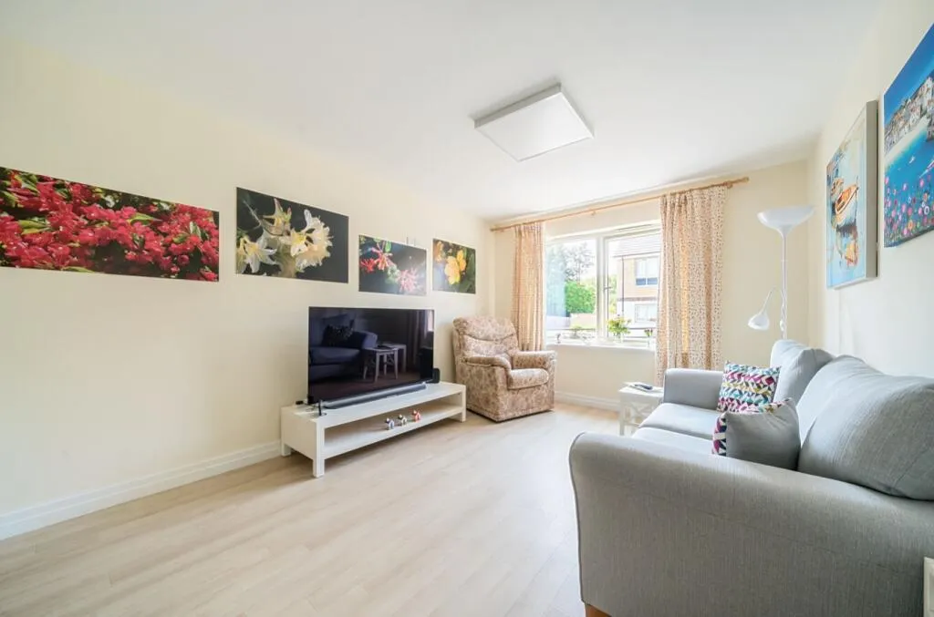 2 bed Semi-Detached Bungalow