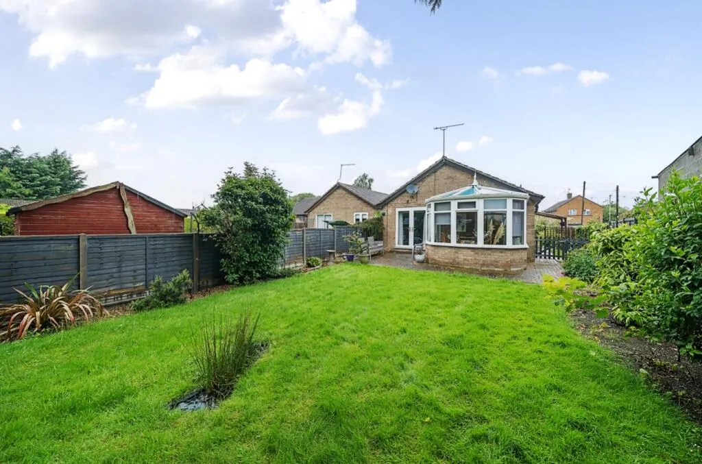 2 bed Detached Bungalow