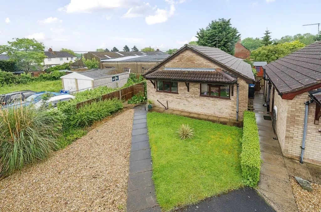 2 bed Detached Bungalow