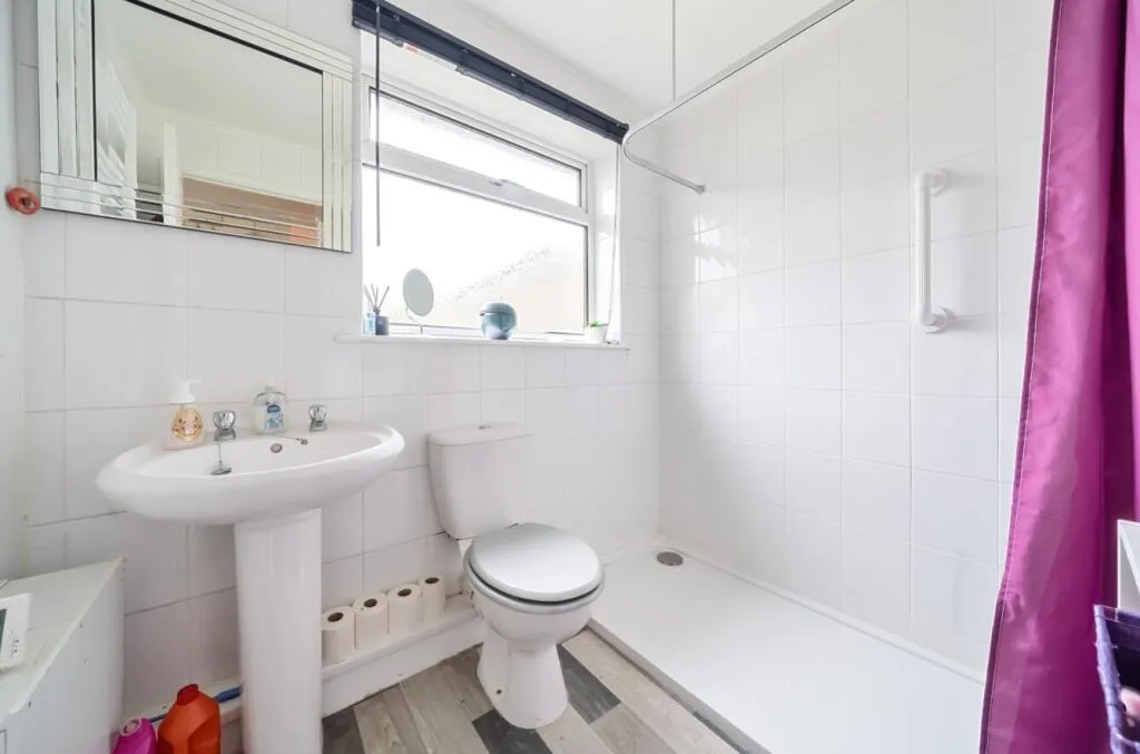 2 bed Detached Bungalow