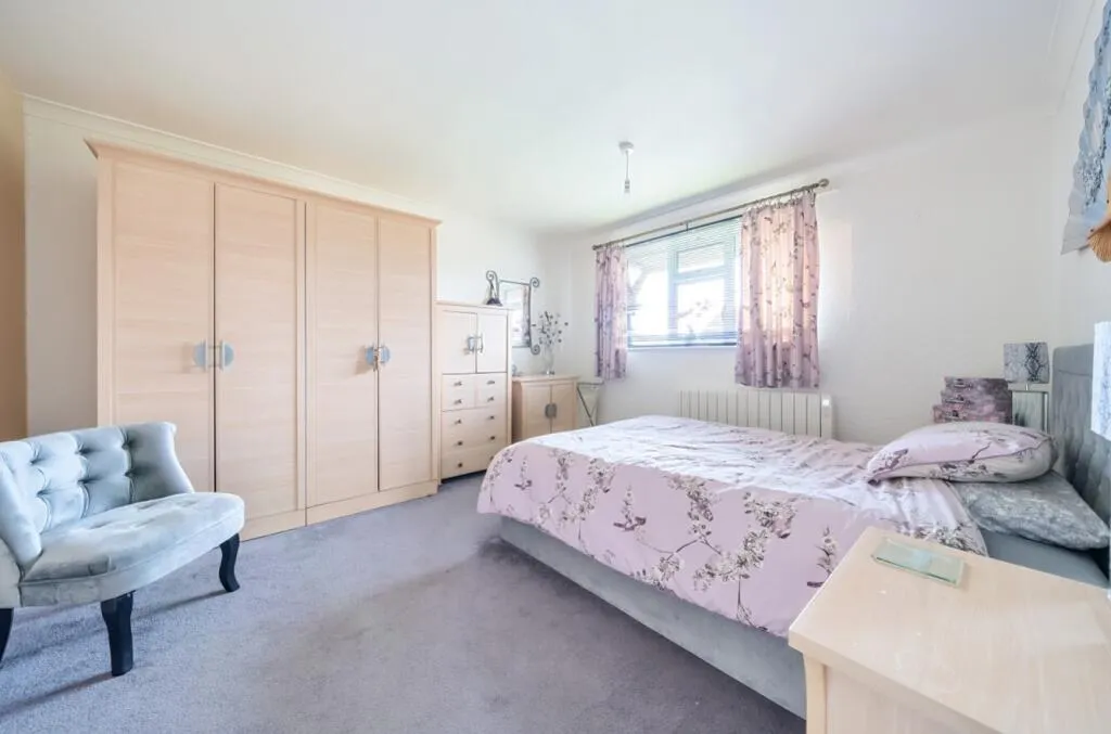 2 bed Detached Bungalow