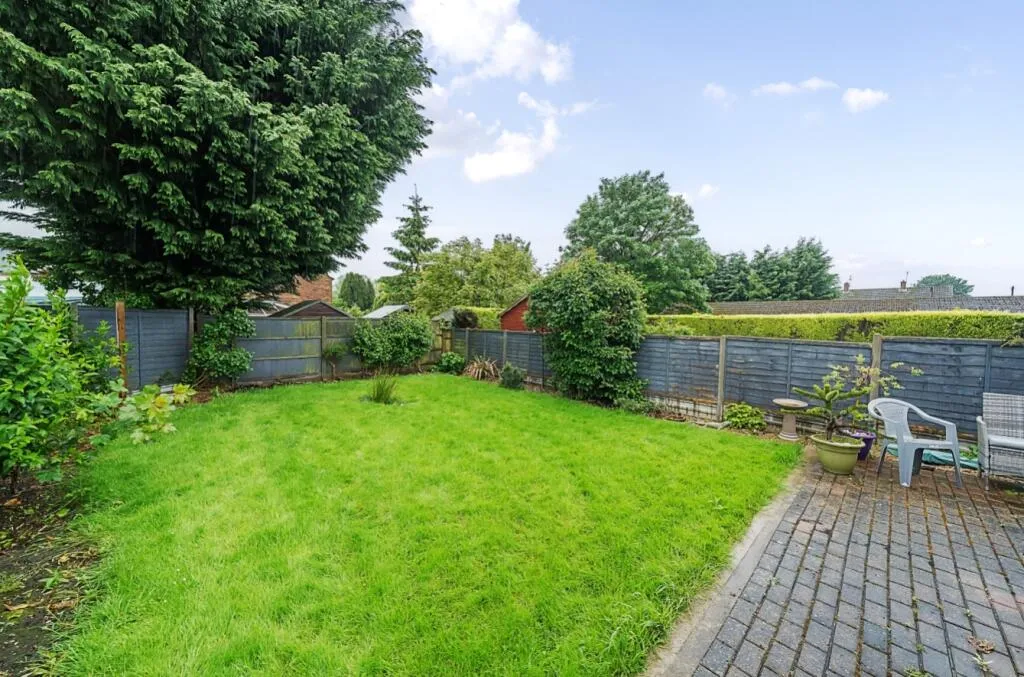 2 bed Detached Bungalow