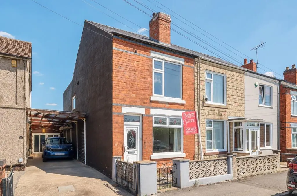 2 bed End of Terrace