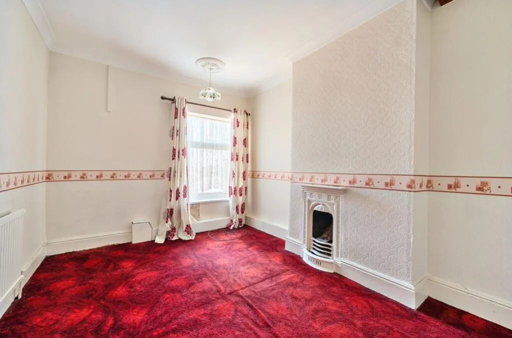 2 bed End of Terrace