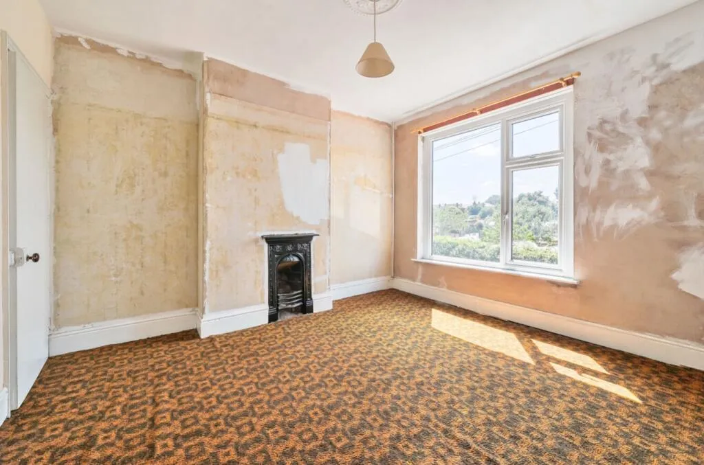 2 bed End of Terrace