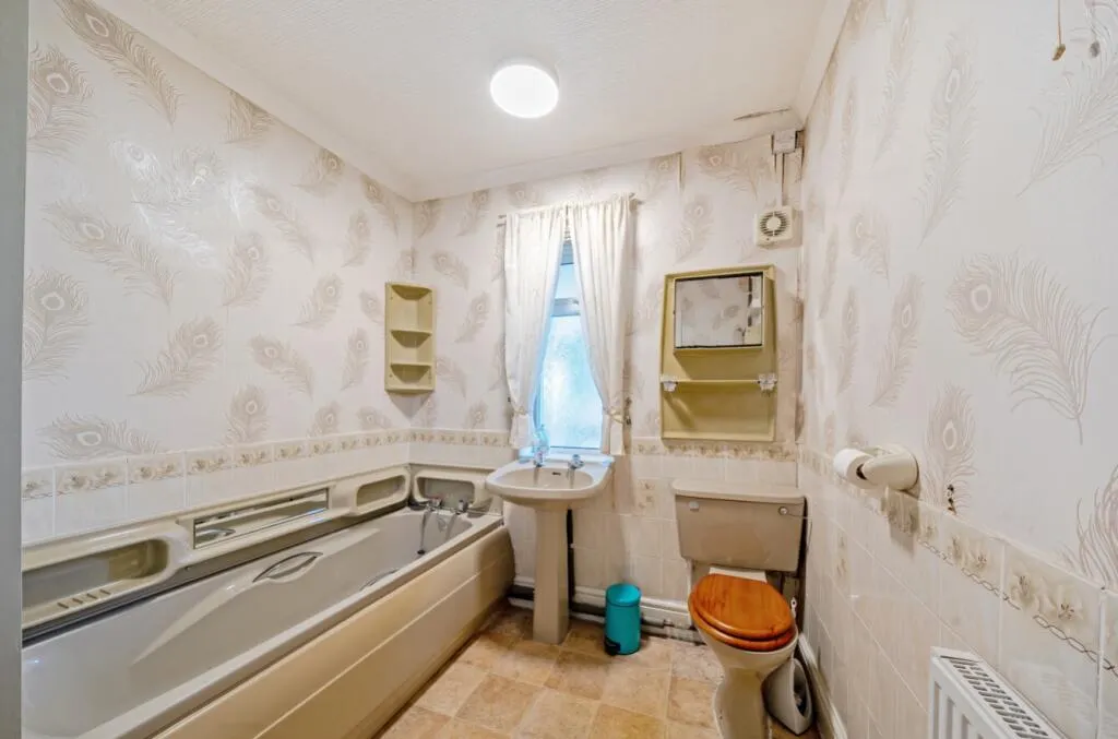 2 bed Detached Bungalow