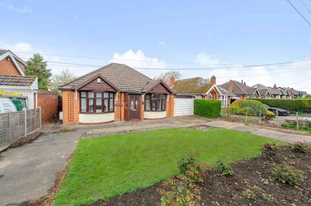 2 bed Detached Bungalow