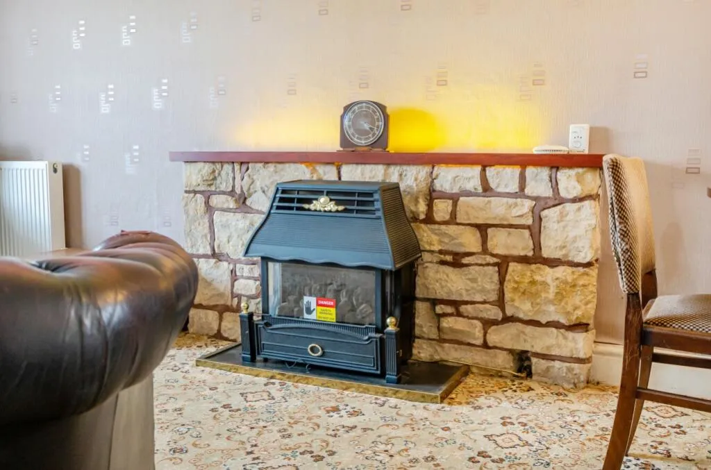 2 bed Detached Bungalow
