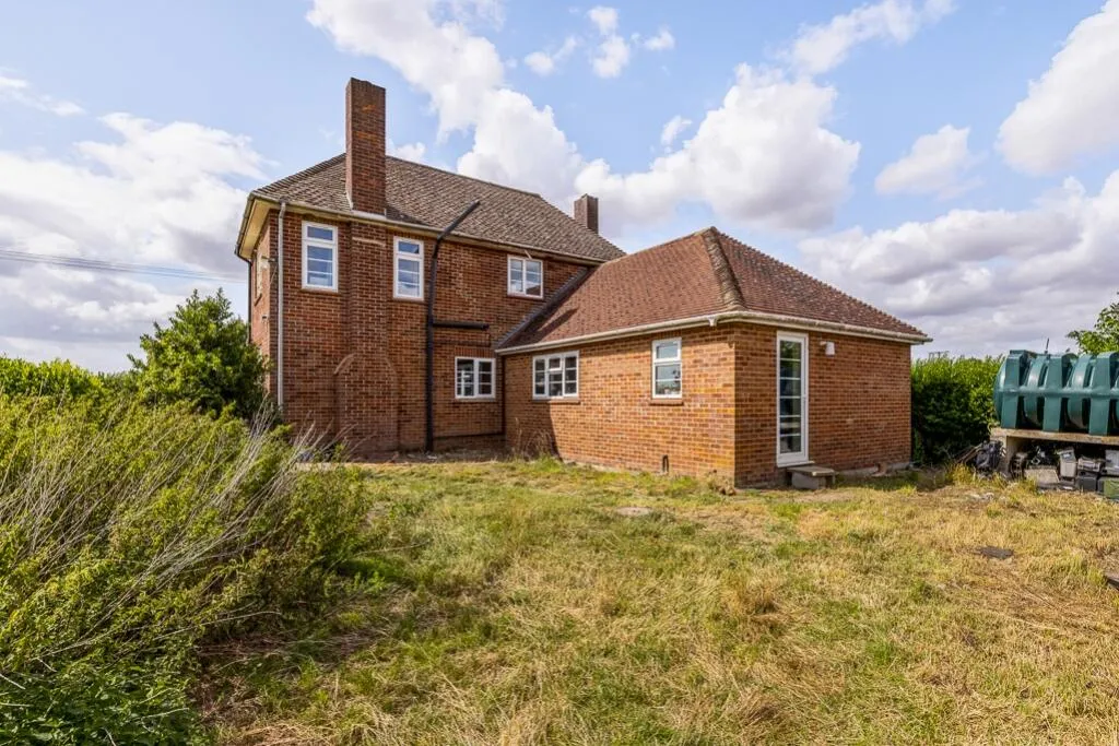 3 bed Detached
