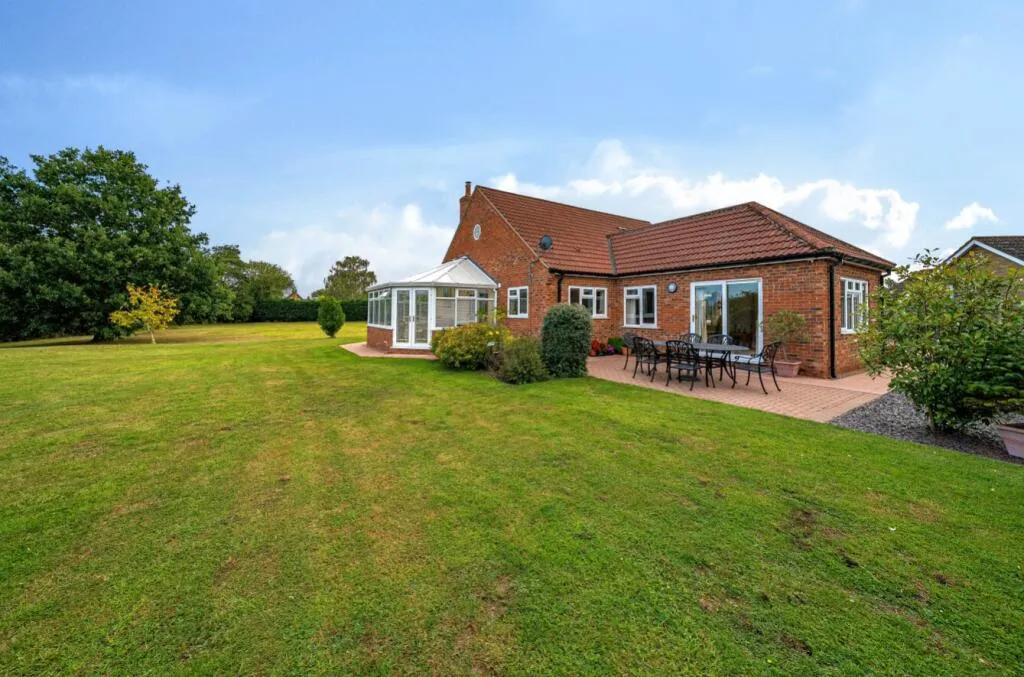 3 bed Detached Bungalow