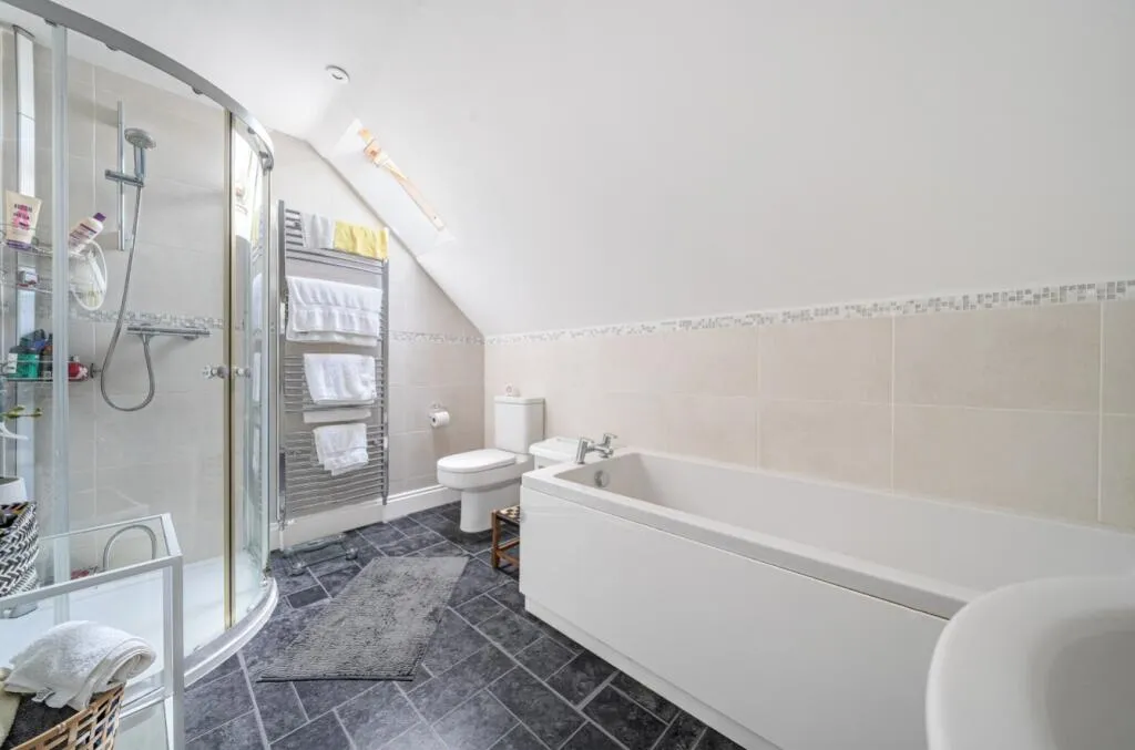 3 bed Detached Bungalow