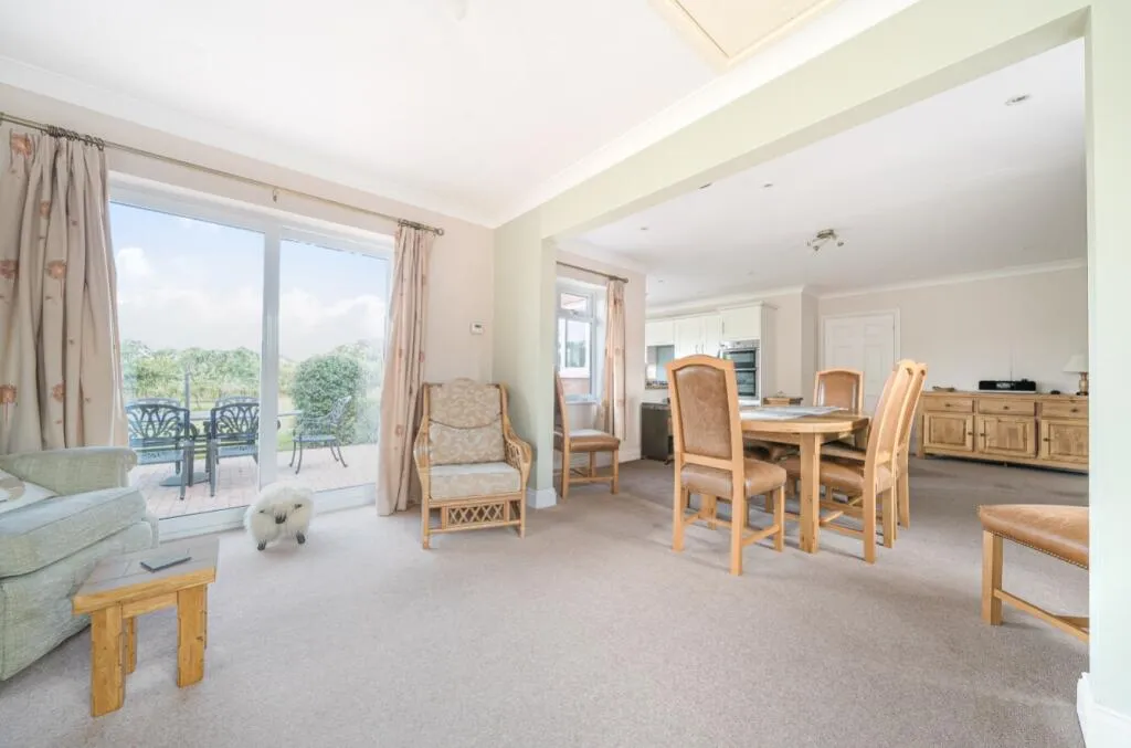 3 bed Detached Bungalow