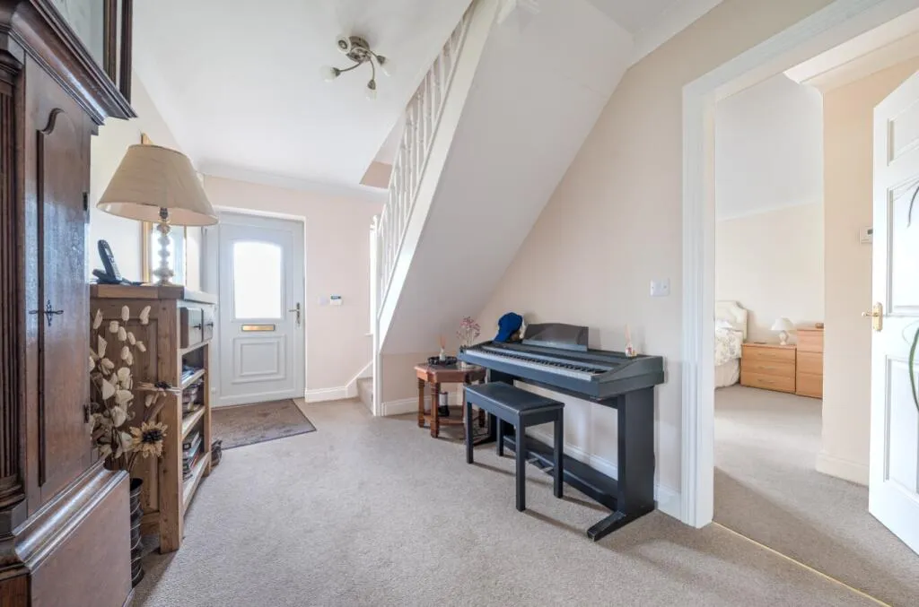 3 bed Detached Bungalow