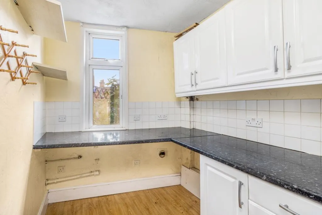 3 bed End of Terrace