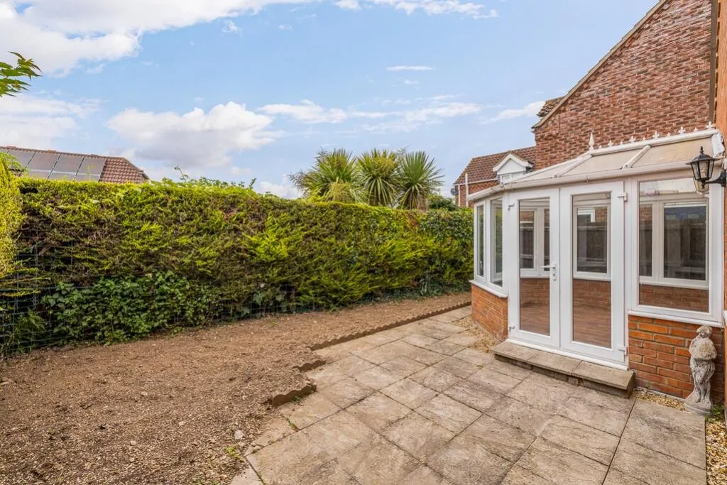 2 bed Detached Bungalow