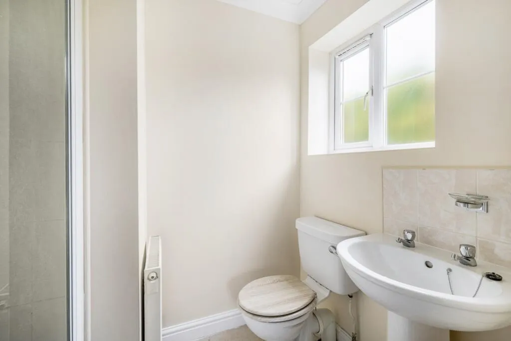2 bed Detached Bungalow
