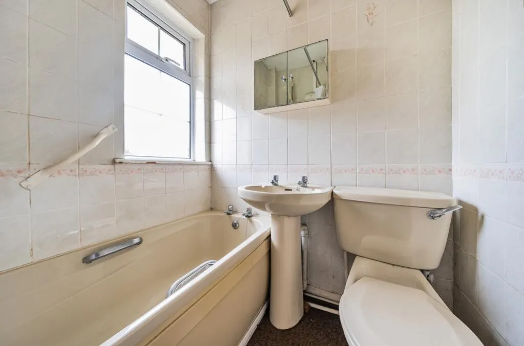 4 bed Terraced Bungalow
