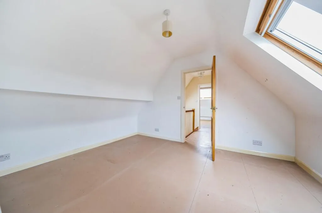 4 bed Terraced Bungalow