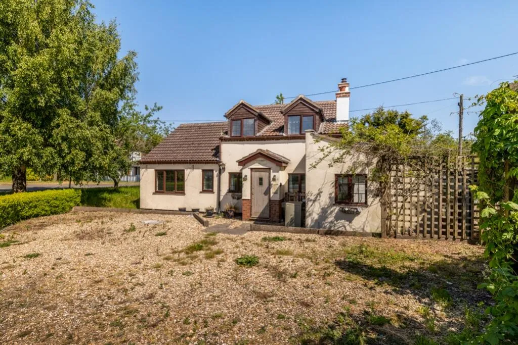 3 bed Detached