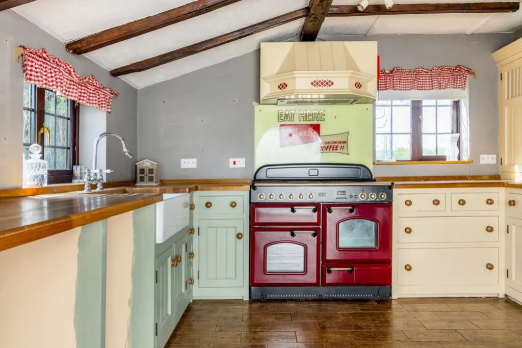 3 bed Detached