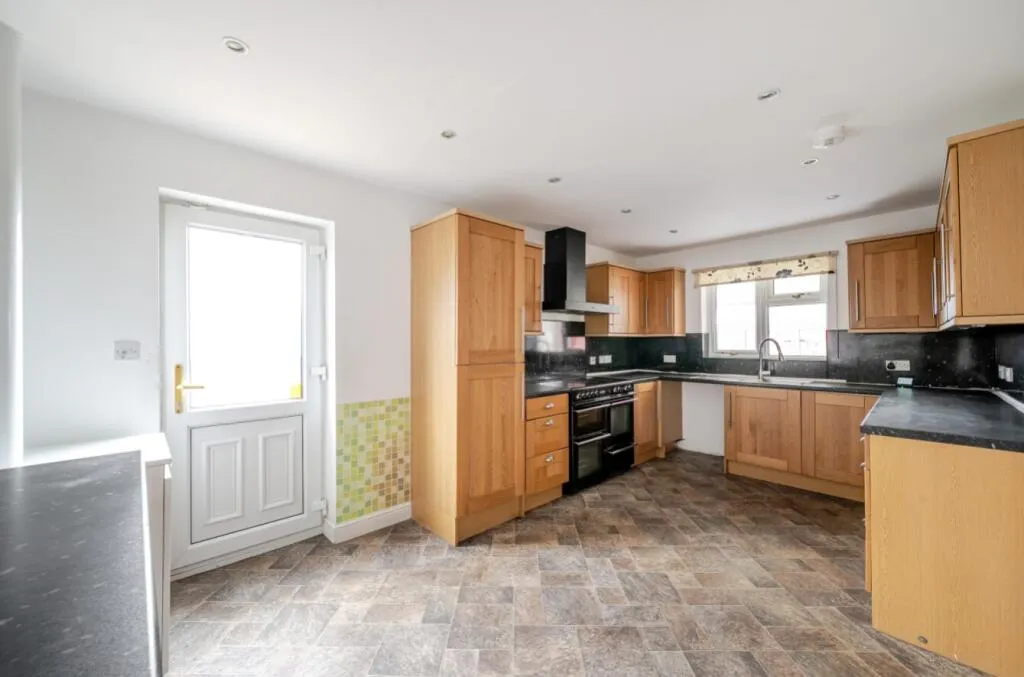 3 bed Detached Bungalow