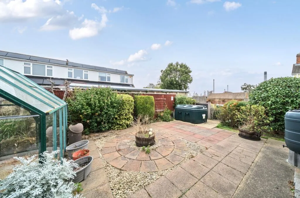3 bed Detached Bungalow