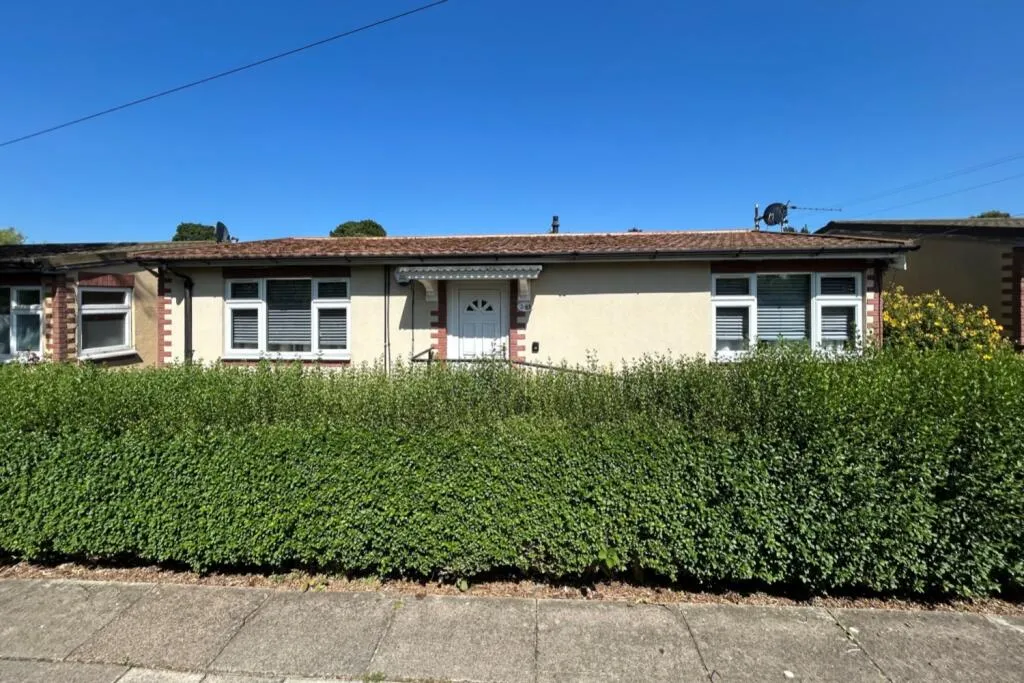 2 bed Detached Bungalow