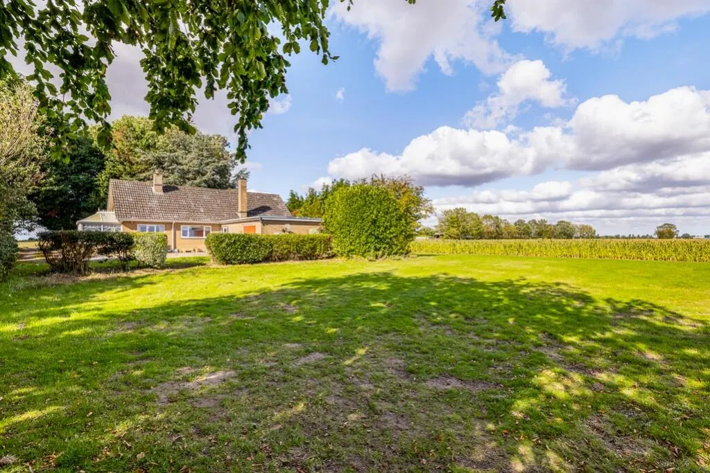 2 bed Detached Bungalow