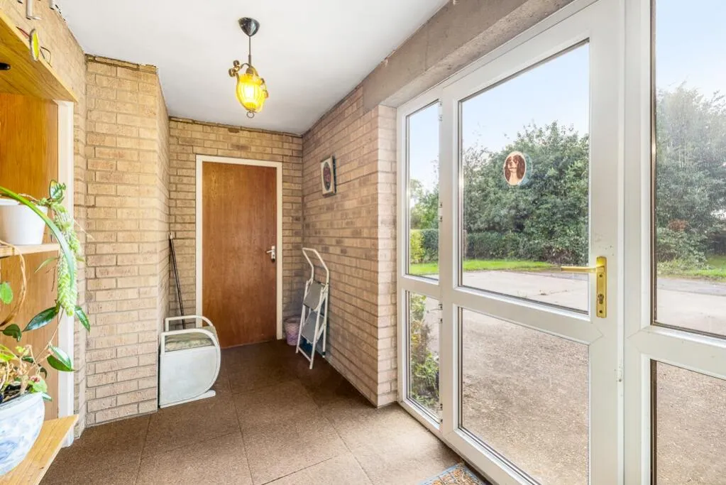 2 bed Detached Bungalow
